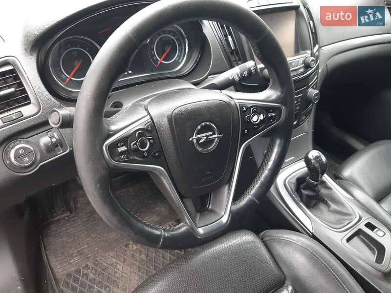 Универсал Opel Insignia Country Tourer 2015 в Львове