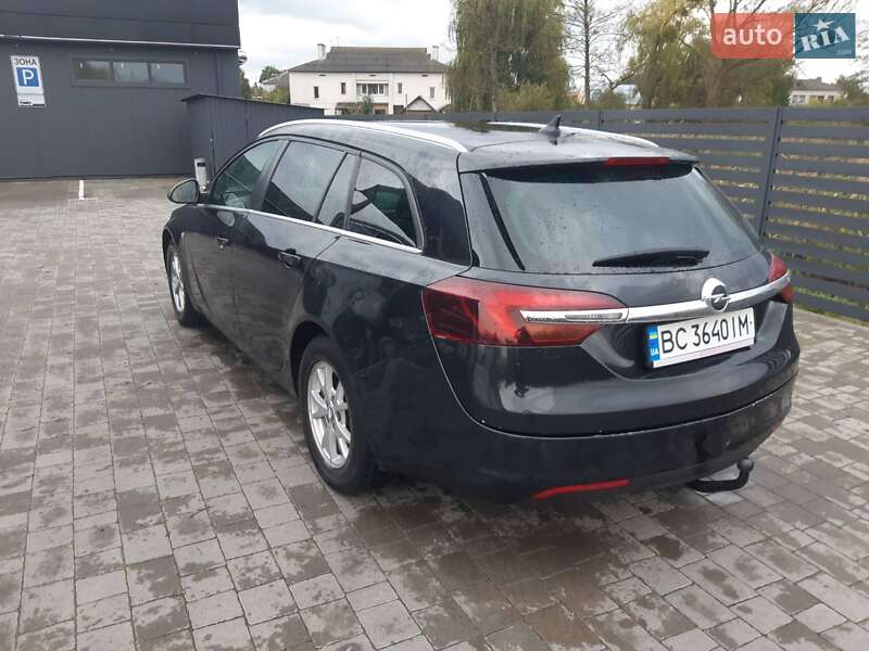 Универсал Opel Insignia Country Tourer 2015 в Львове