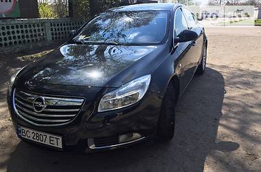 Седан Opel Insignia 2011 в Львове