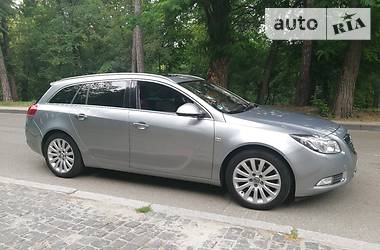 Універсал Opel Insignia 2011 в Києві