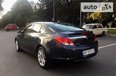 Седан Opel Insignia 2011 в Виннице