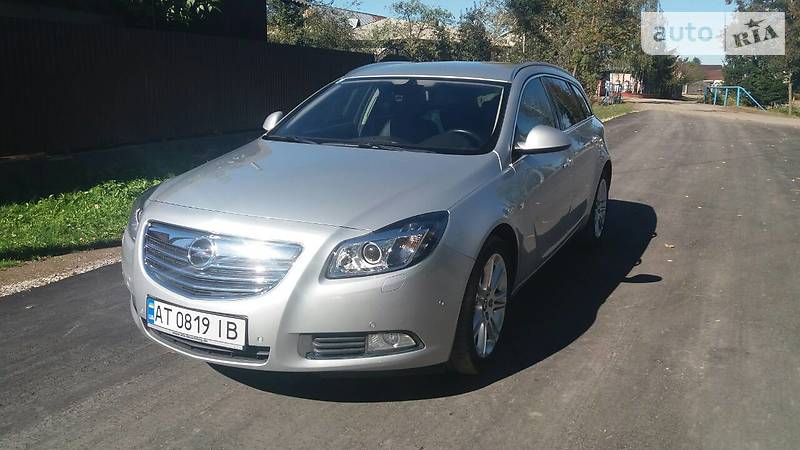 Универсал Opel Insignia 2010 в Ивано-Франковске