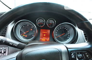 Універсал Opel Insignia 2010 в 