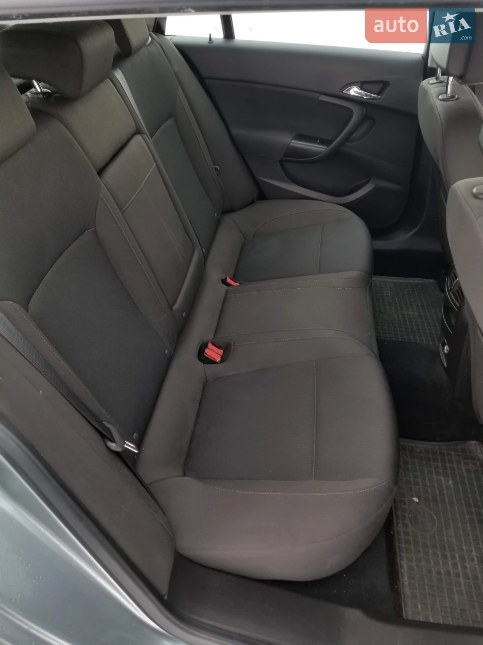 2010 Opel Insignia - мініатюра 10