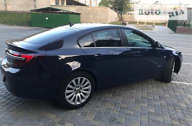 Седан Opel Insignia 2014 в 