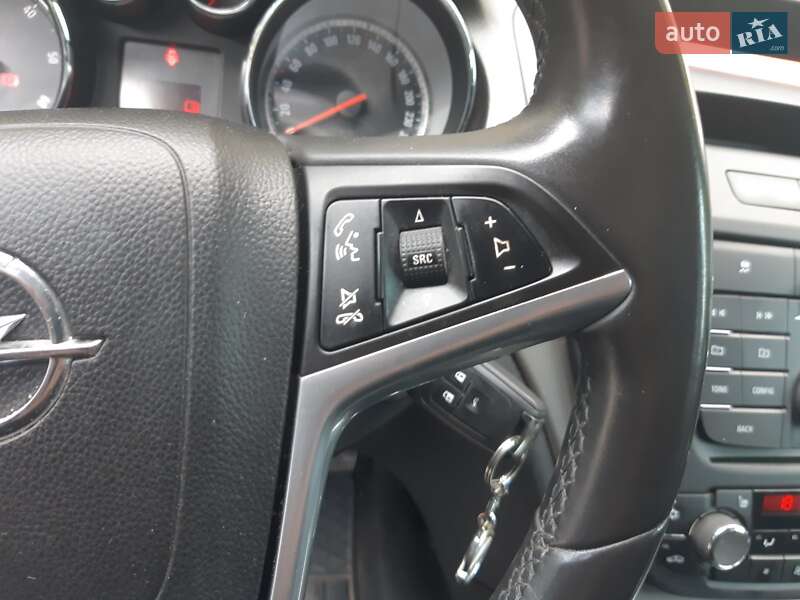 Универсал Opel Insignia 2010 в Николаеве