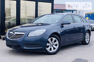 Універсал Opel Insignia 2011 в 