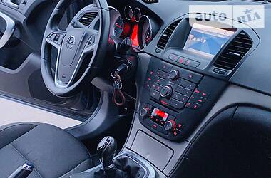 Універсал Opel Insignia 2011 в 