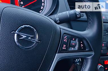 Універсал Opel Insignia 2011 в 