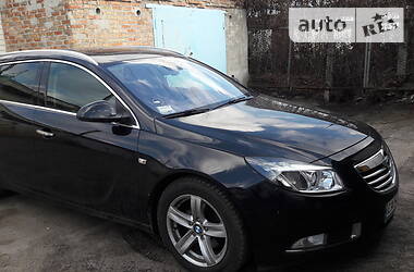 Универсал Opel Insignia 2011 в Черкассах