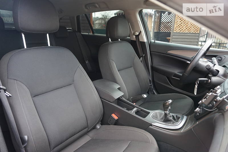 Універсал Opel Insignia 2013 в Самборі