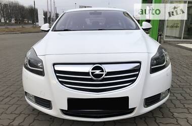 Седан Opel Insignia 2010 в 