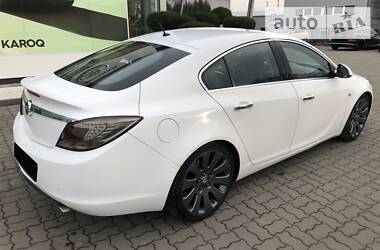 Седан Opel Insignia 2010 в 
