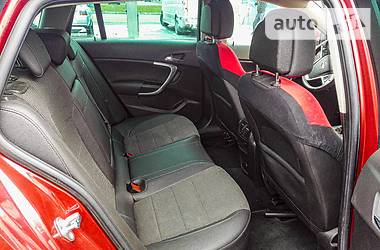 Універсал Opel Insignia 2010 в 