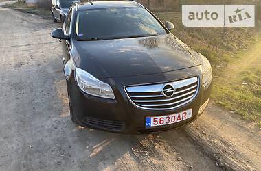 Універсал Opel Insignia 2010 в 