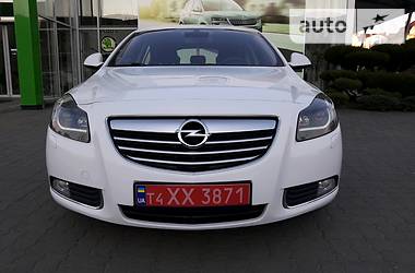 Седан Opel Insignia 2010 в 