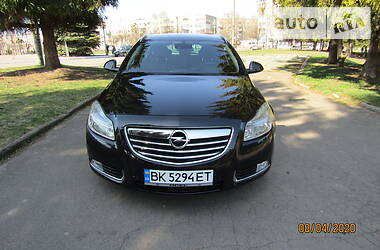 Универсал Opel Insignia 2012 в Ровно