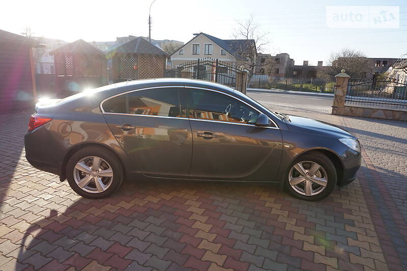 Хетчбек Opel Insignia 2009 в Самборі