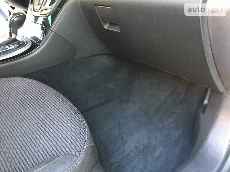 Універсал Opel Insignia 2014 в Херсоні