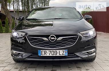 Седан Opel Insignia 2017 в 