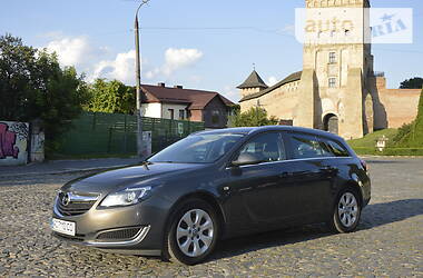 Універсал Opel Insignia 2015 в Луцьку
