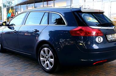 Універсал Opel Insignia 2010 в 
