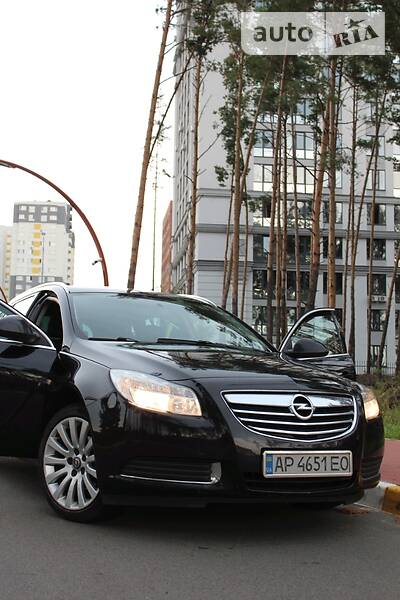Універсал Opel Insignia 2009 в Києві