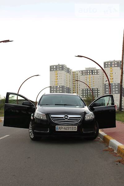 Універсал Opel Insignia 2009 в Києві