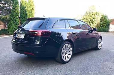 Универсал Opel Insignia 2015 в Умани