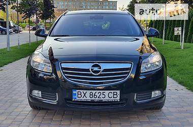 Універсал Opel Insignia 2013 в Києві