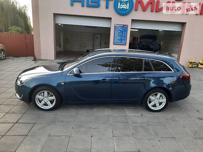Универсал Opel Insignia 2014 в Луцке