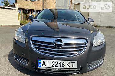 Универсал Opel Insignia 2009 в Буче