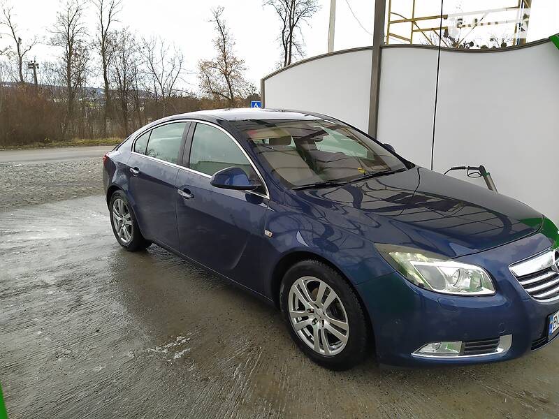 Хэтчбек Opel Insignia 2012 в Золочеве фото 11 Хэтчбек Opel Insignia 2012 в Золочеве
