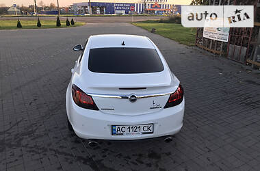 Седан Opel Insignia 2008 в Нововолынске