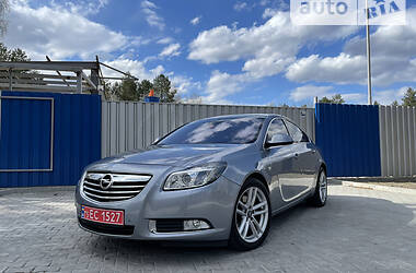 Седан Opel Insignia 2009 в Ковелі