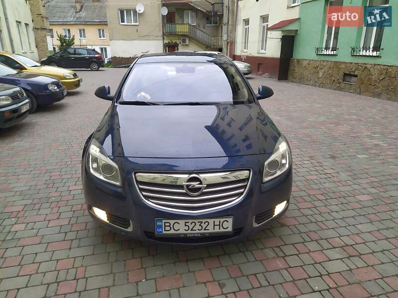 Хэтчбек Opel Insignia 2012 в Золочеве фото 5 Хэтчбек Opel Insignia 2012 в Золочеве