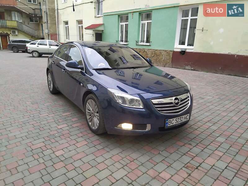 Хэтчбек Opel Insignia 2012 в Золочеве фото 6 Хэтчбек Opel Insignia 2012 в Золочеве