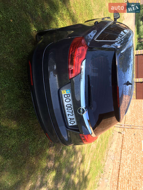 Универсал Opel Insignia 2013 в Бучаче