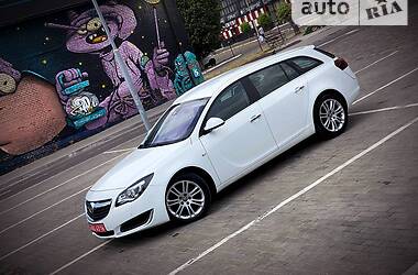 Универсал Opel Insignia 2015 в Луцке