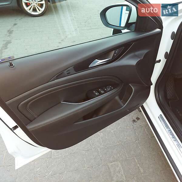 Универсал Opel Insignia 2017 в Львове