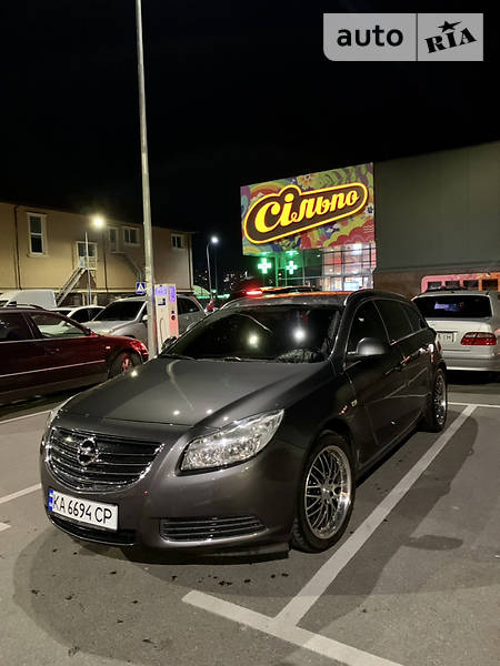 Універсал Opel Insignia 2010 в Києві