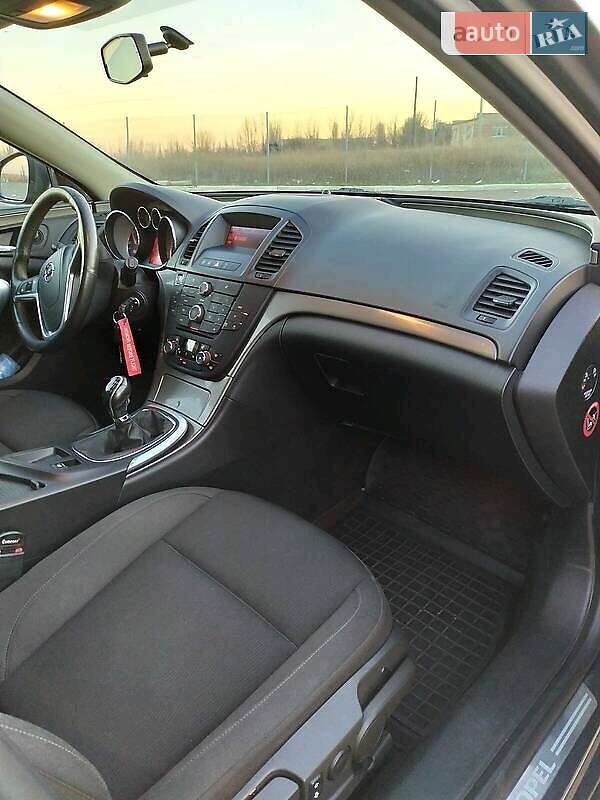Універсал Opel Insignia 2013 в Ковелі