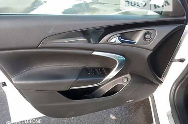 Универсал Opel Insignia 2012 в 