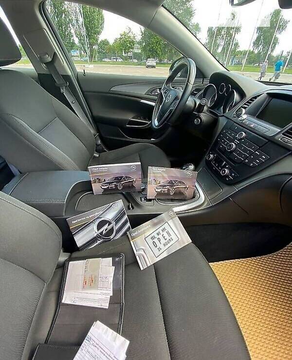 Седан Opel Insignia 2011 в Києві