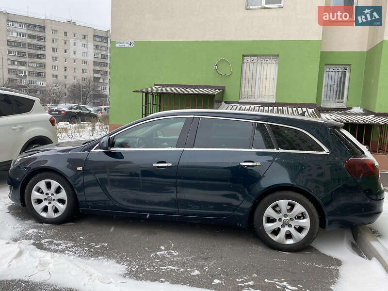 Универсал Opel Insignia 2014 в Киеве