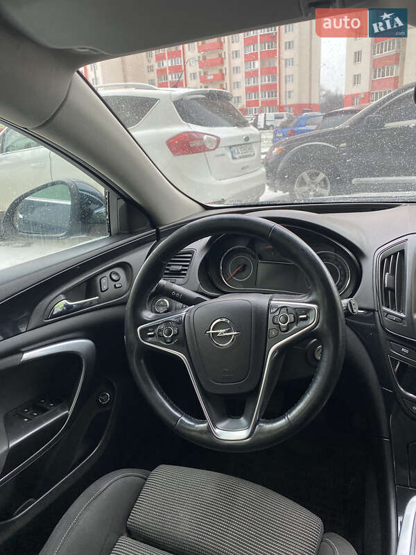 Универсал Opel Insignia 2014 в Киеве