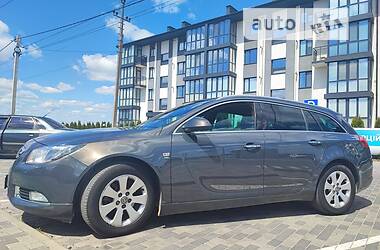 Універсал Opel Insignia 2013 в Луцьку
