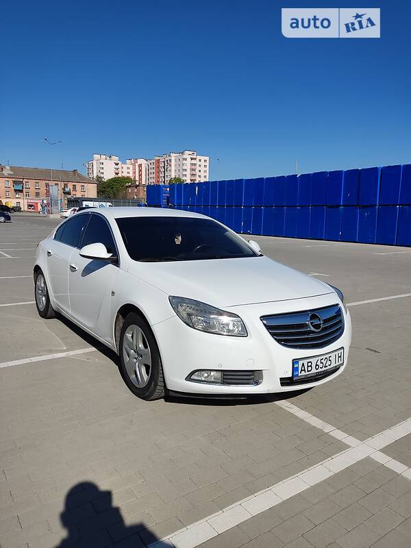 Хетчбек Opel Insignia 2010 в Вінниці