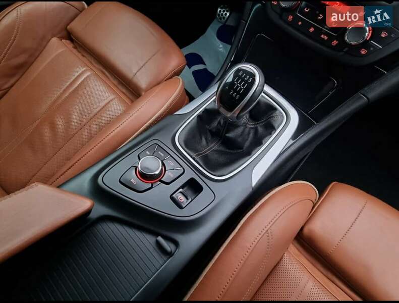 Универсал Opel Insignia 2012 в Черновцах фото 10 Универсал Opel Insignia 2012 в Черновцах