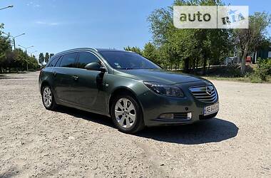 Универсал Opel Insignia 2010 в Кривом Роге